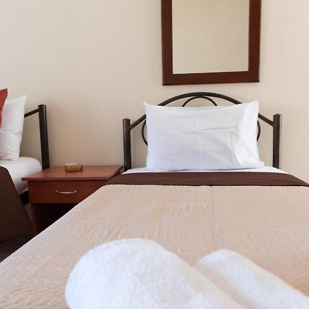 Evdokia'S Apartments And Rooms ネオス・マルマラス エクステリア 写真