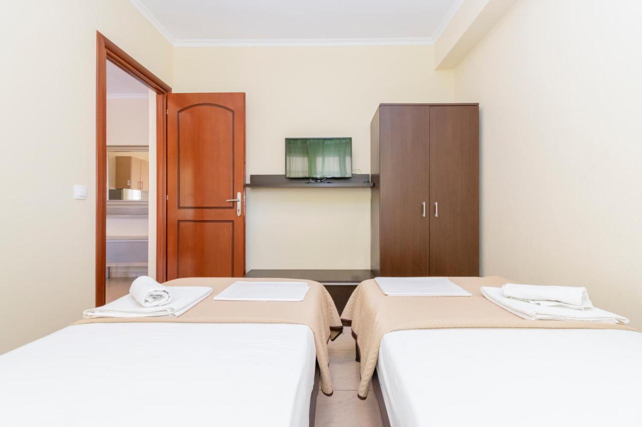 Evdokia'S Apartments And Rooms ネオス・マルマラス エクステリア 写真